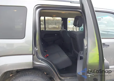 2012 Jeep Liberty Sport из США, поврежденный, VIN 1C4PJMAK0CW111409